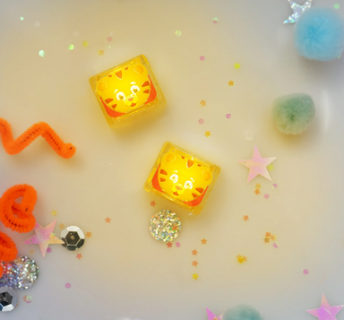 Light-Up Cubes | Daniel Tiger - The Yellow Canary